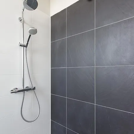 Savina Oase Nabij Centrum, Zee En Station *