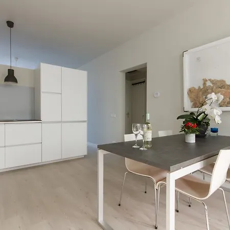 Savina Centre Near Beach, Station And Shops Apartment