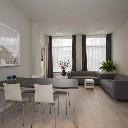 Appartamento Savina Oase Nabij Centrum, Zee En Station