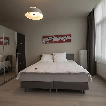 Savina Oase Nabij Centrum, Zee En Station