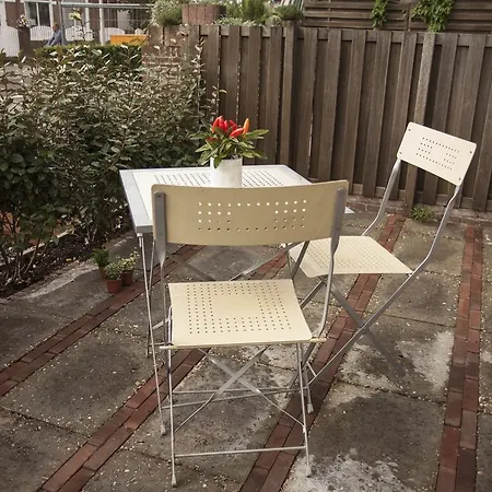 Savina Oase Nabij Centrum, Zee En Station